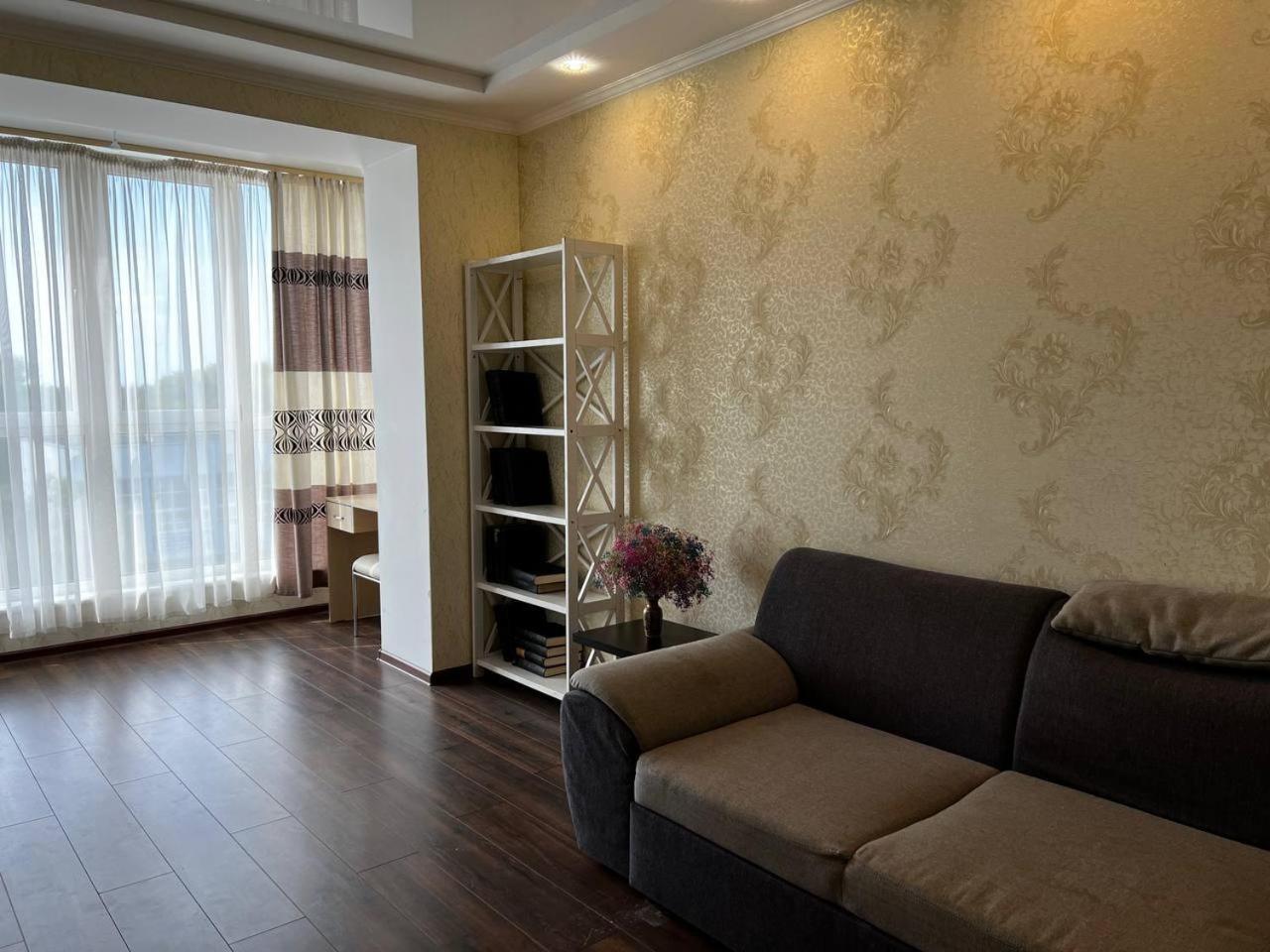 Chernigov City Apartments Na Peremohy Eksteriør billede