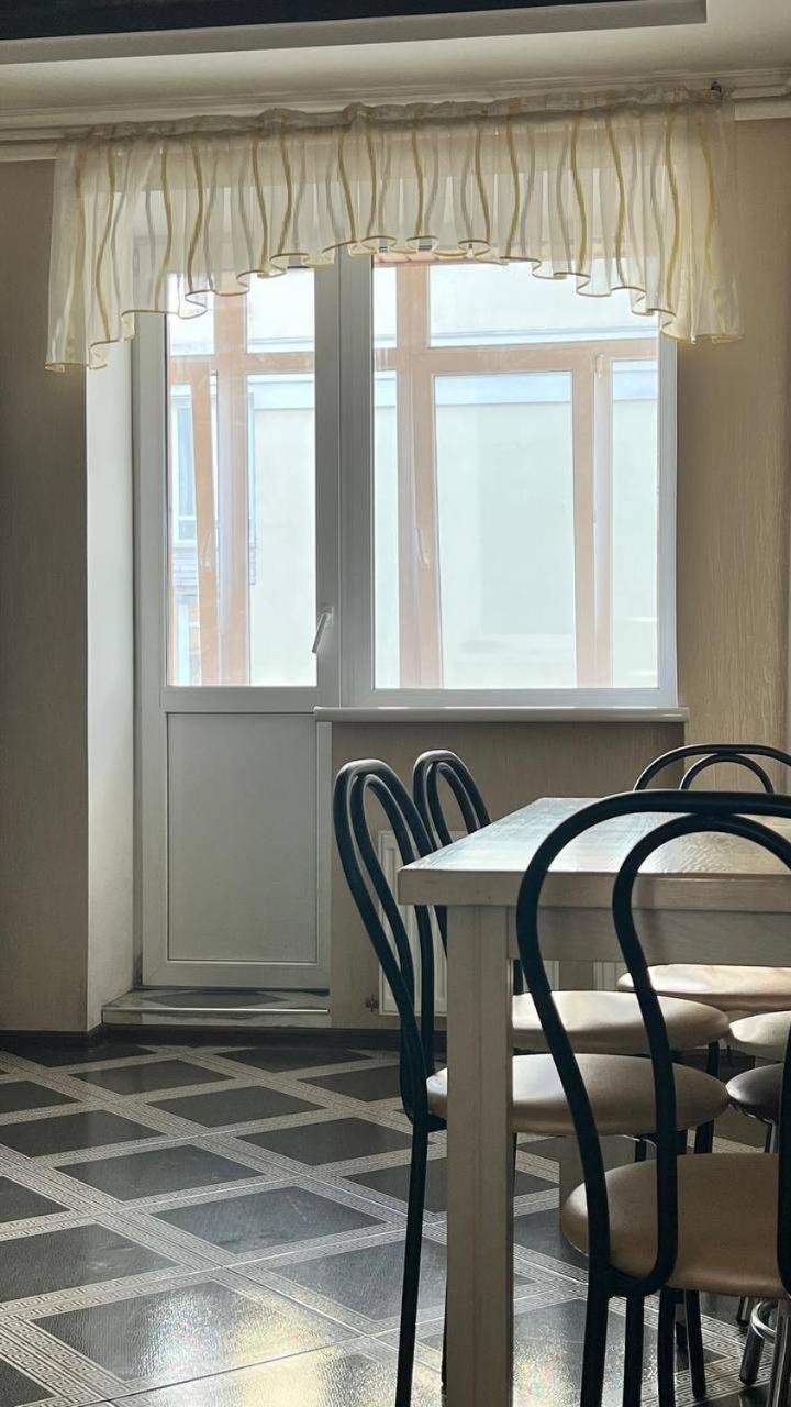 Chernigov City Apartments Na Peremohy Eksteriør billede