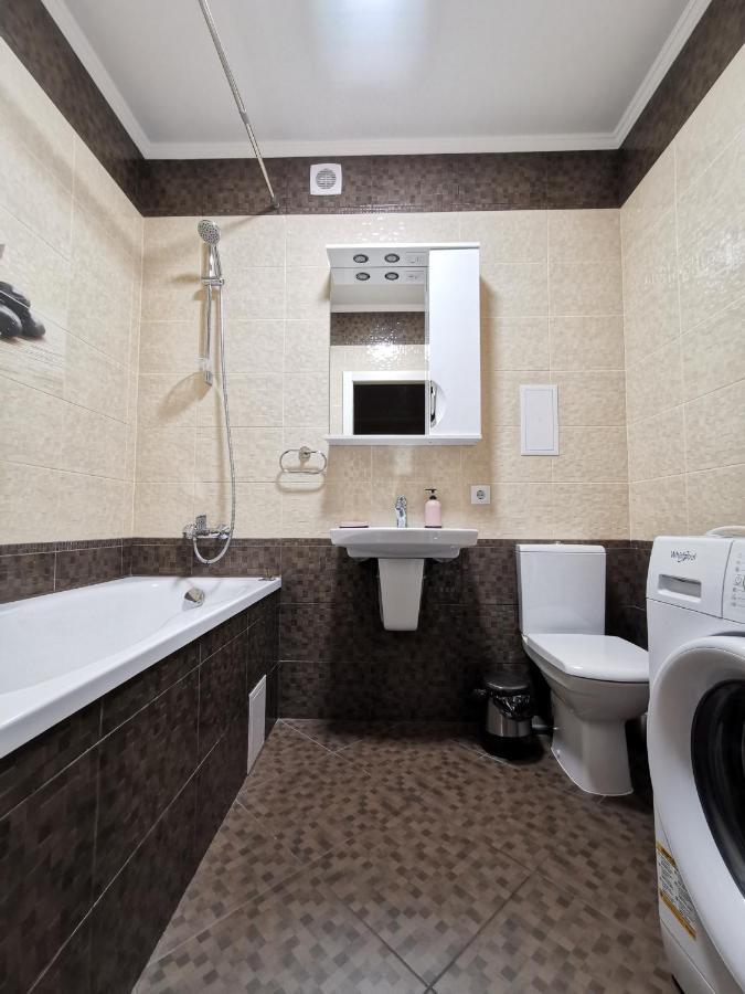 Chernigov City Apartments Na Peremohy Eksteriør billede